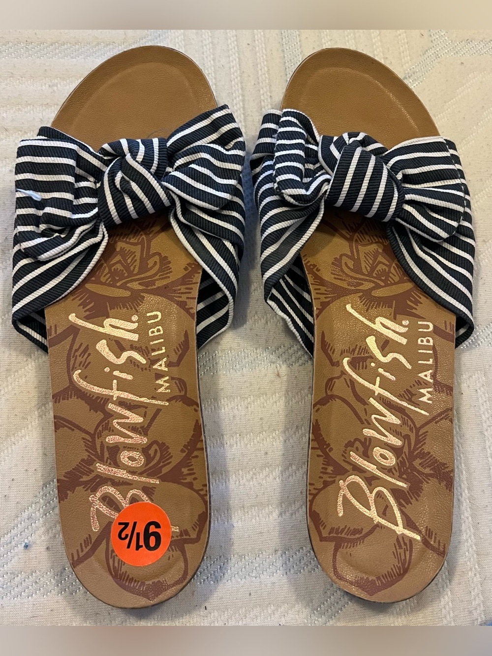 NWOT Blowfish Malibu Gina’s Black and White Striped Bow Slide Sandal Size 9.5